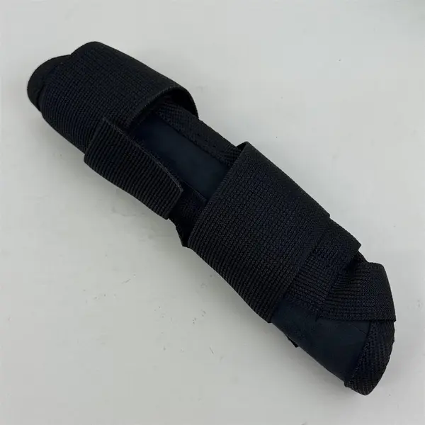 Curad Universal Thumb Brace 18220D Fits Right and Left Thumb