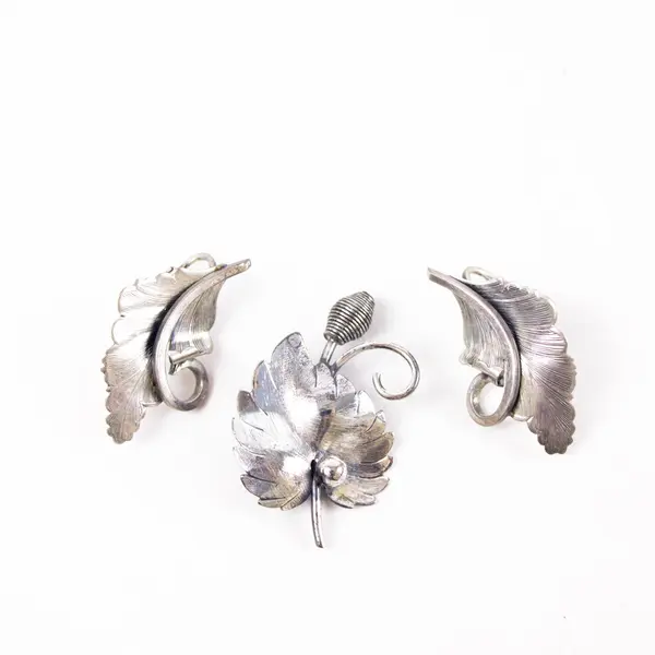 Danecraft Sterling Silver Clip-On Leaf Earrings Vintage w/ Silver-Tone Leaf Pin