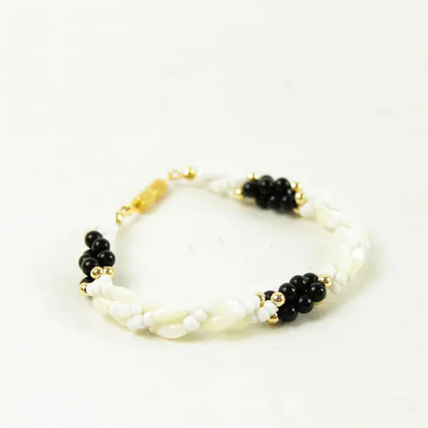 7" Twisted Black & White Beaded Bracelet Gold-Tone Clasp