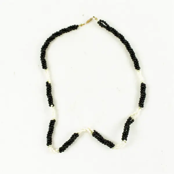 Vintage Black & White Twisted Multi-Strand Bead Necklace 12\"