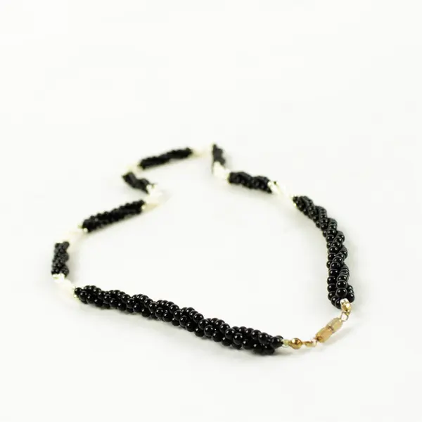 Vintage Black & White Twisted Multi-Strand Bead Necklace 12\"
