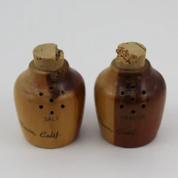 Big Basin California Souvenir Myrtlewood Salt & Pepper Shakers Moonshine Jugs