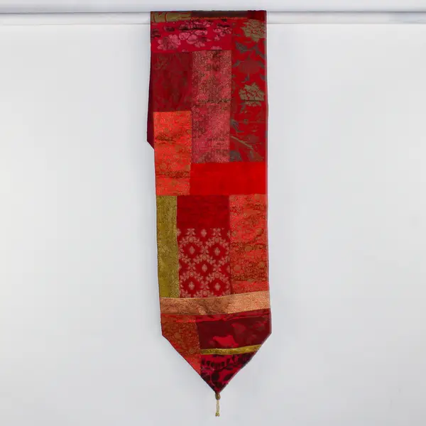 Unbranded Red Floral Quilted Style Decorative Fabric Table Runner 14" x 72"