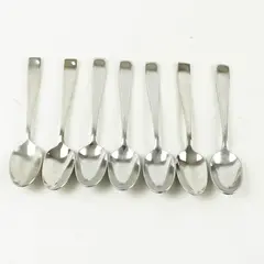 Lot of 7 Oneida MODA Stainless Oval Soup Spoons