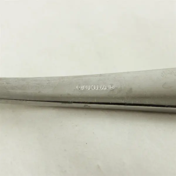 Lot of 7 Oneida MODA Stainless Oval Soup Spoons