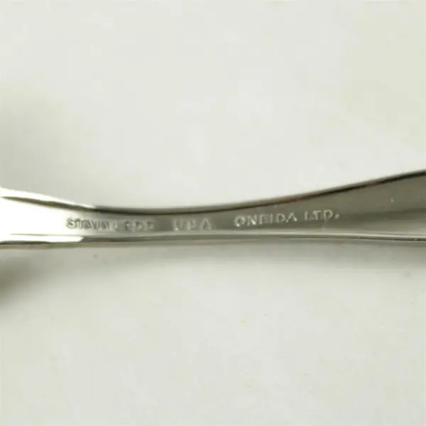 Lot of 7 Oneida Berkeley Square Stainless Teaspoons