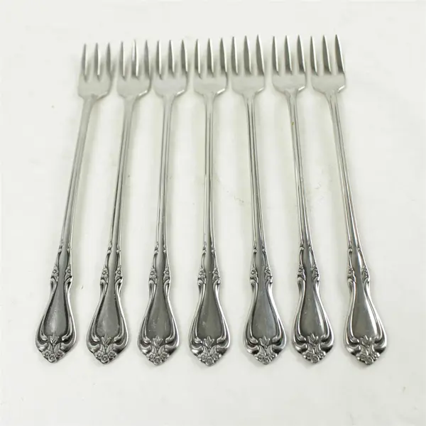 Lot of 7 Oneida Briarwood Stainless Cocktail/Seafood Forks 6.25"