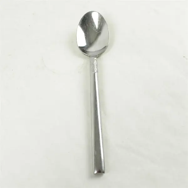 Lot of 4 Hampton Silversmiths HSV175 Stainless Teaspoons 6.5"