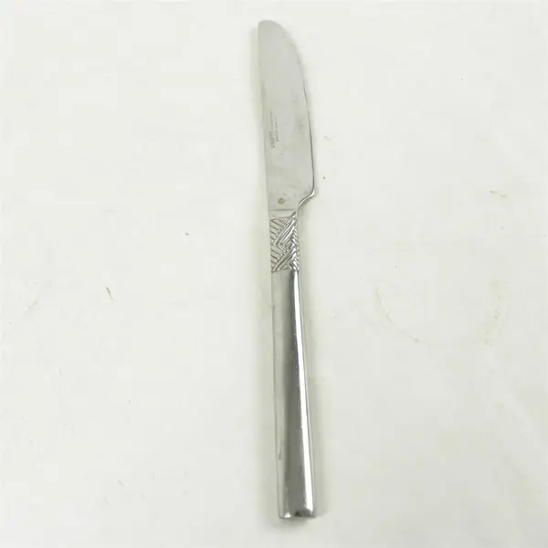 Lot of 4 Hampton Silversmiths HSV175 Stainless Dinner Knives