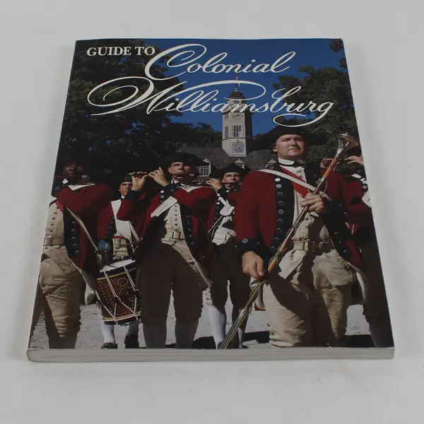 Official Guide to Colonial Williamsburg Michael Olmert 1997 PB With Street Map