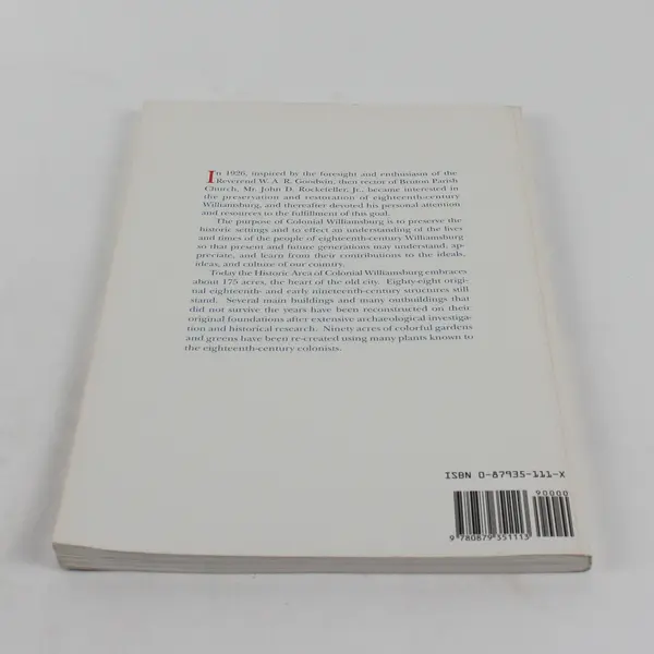 Official Guide to Colonial Williamsburg Michael Olmert 1997 PB With Street Map