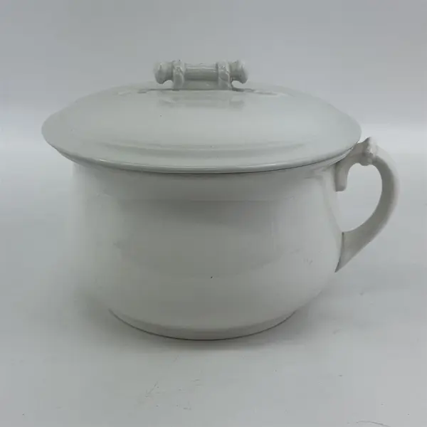 White Porcelain Chamber Pot with Lid