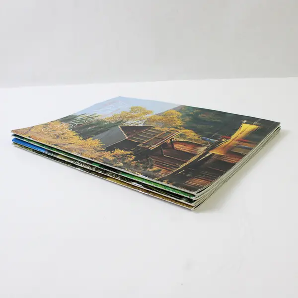 Lot of 4 Country Magazine Issues Apr/May Jun/Jul Aug/Sept & Oct/Nov 2002