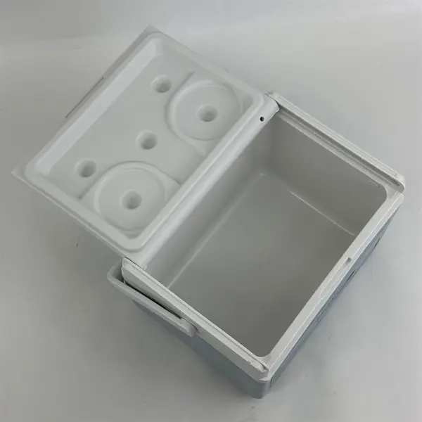  Coleman 5 Qt. Mini  Flip Lid Six Pack Cooler Lunchbox  5205 Light Blue White