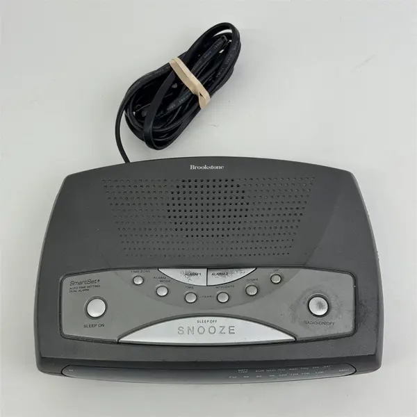 Brookstone CKS2022 AM/FM SmartSet Dual Alarm Clock Radio Works