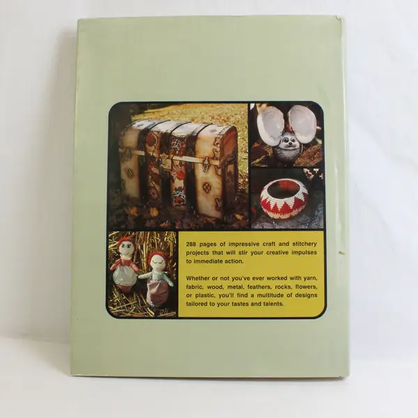 Better Homes & Gardens Creative Crafts and Stitchery 1976 Hardcover Dust Jacket