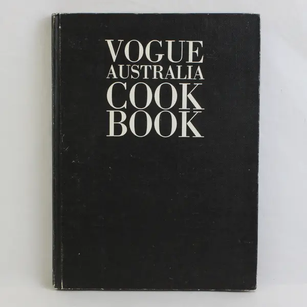 Vogue Australia Cookbook by Sheila Scotter Elizabeth Reeve 1971 Hardcover No DJ