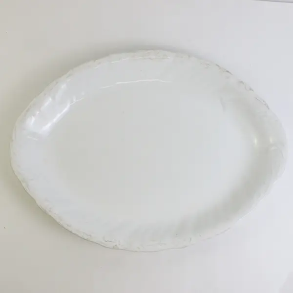 Unbranded Semi Porcelain Solid White Color Oval Platter 17.5" Long