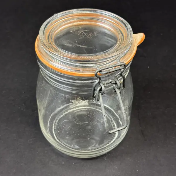 Lot of 4 Glass Jars With Rubber Seals And Bail Lids