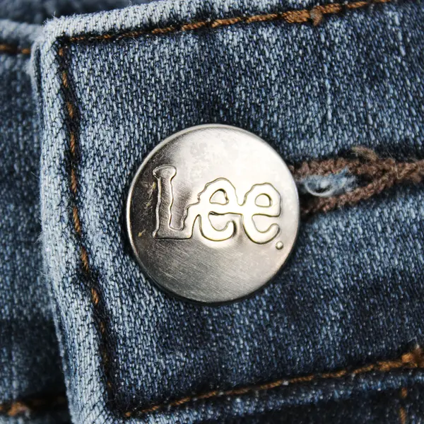 Lee Women's 40Wx30L Medium Wash Relaxed Fit Straight Leg Mid Rise Denim Jeans