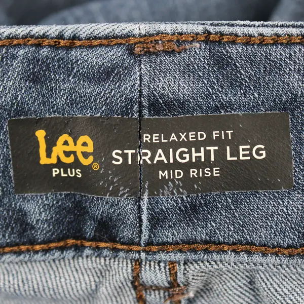 Lee Women's 40Wx30L Medium Wash Relaxed Fit Straight Leg Mid Rise Denim Jeans