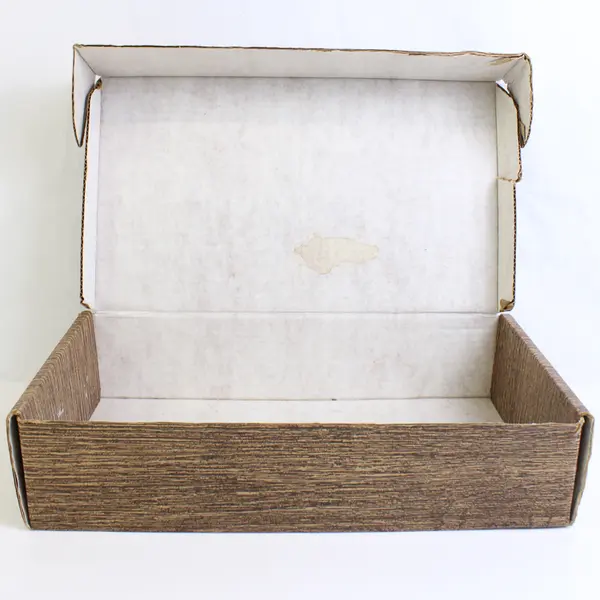 Vintage Hickory Farms Cardboard Gift Box Barn Truck 13 x 7.10 Inch