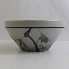 Unbranded Signed Blue/White Floral Pattern Porcelain Round Soup Bowl 3.75" Tall