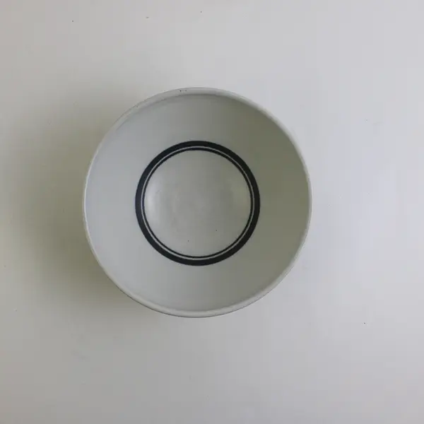 Unbranded Signed Blue/White Floral Pattern Porcelain Round Soup Bowl 3.75" Tall