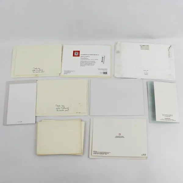 Lot of 16 Animal and Wildlife Themed Notecards with Envelopes