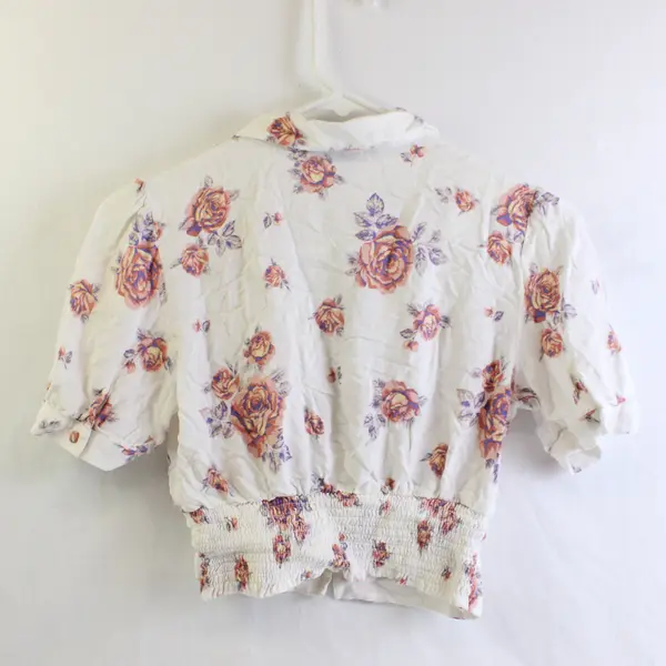Forever 21 Women’s S White Floral Short Sleeve Smocked Waist Button Up Crop Top
