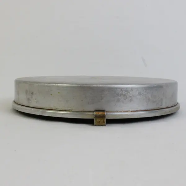 Wearever 2873 Round 8” Cake Pan