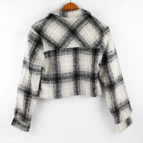 Ambiance Outerwear Women's S Cropped Black and Cream Shacket