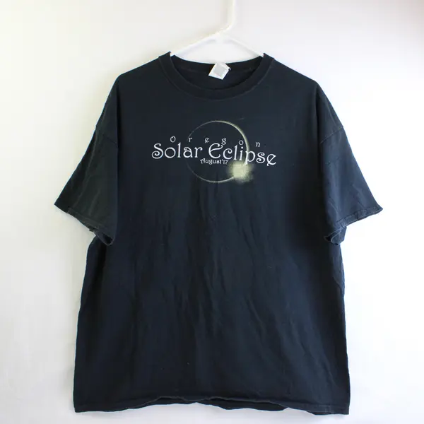 Gildan "Oregon Solar Eclipse August 2017" Black Short Sleeve Men's T-Shirt XL
