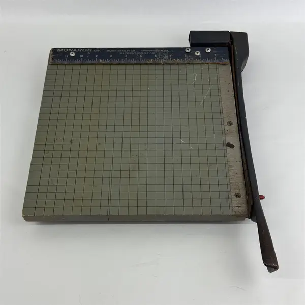 Vintage Milton Bradley MONARCH Paper Cutter Model 5212 With 12" x 12" Grid