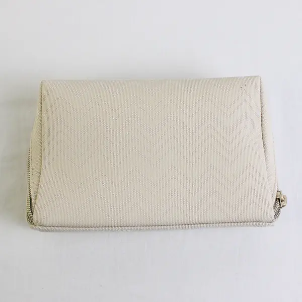 MISSONI for Delta First Class Off-White Amenity Case EMPTY