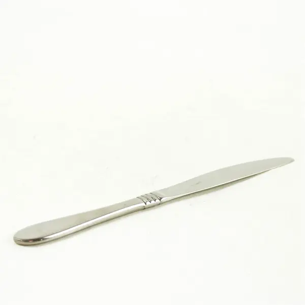 Set of 4 Oneida Banbury Stainless Modern Solid Knives
