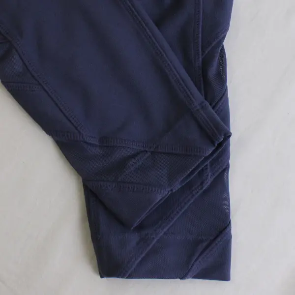 Mondetta Solid Lavender Color Leggings With Side Pockets Women's Size Small