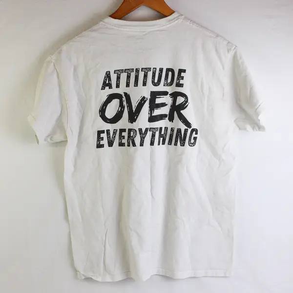 McMinnville High School Bears White T-Shirt Men's Medium