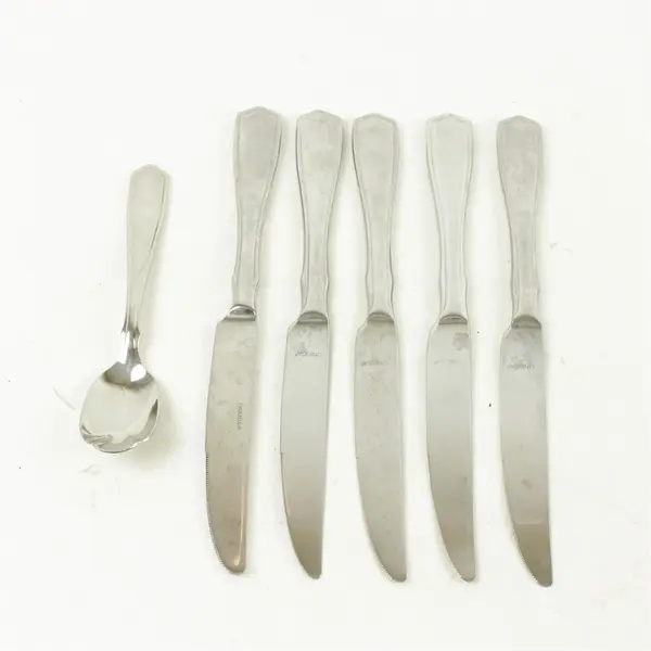 Lot of 6 Oneida Carolina Stainless 5 Solid Knives & A Sugar Spoon