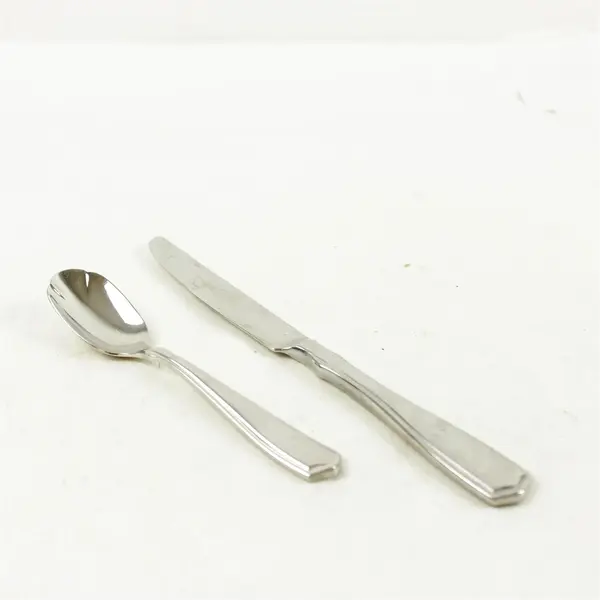 Lot of 6 Oneida Carolina Stainless 5 Solid Knives & A Sugar Spoon