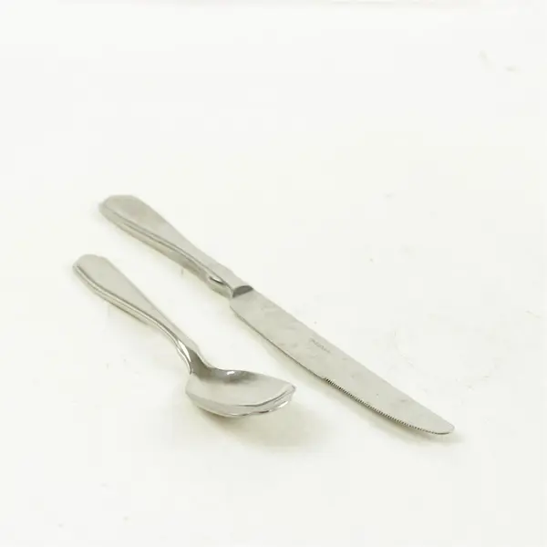 Lot of 6 Oneida Carolina Stainless 5 Solid Knives & A Sugar Spoon