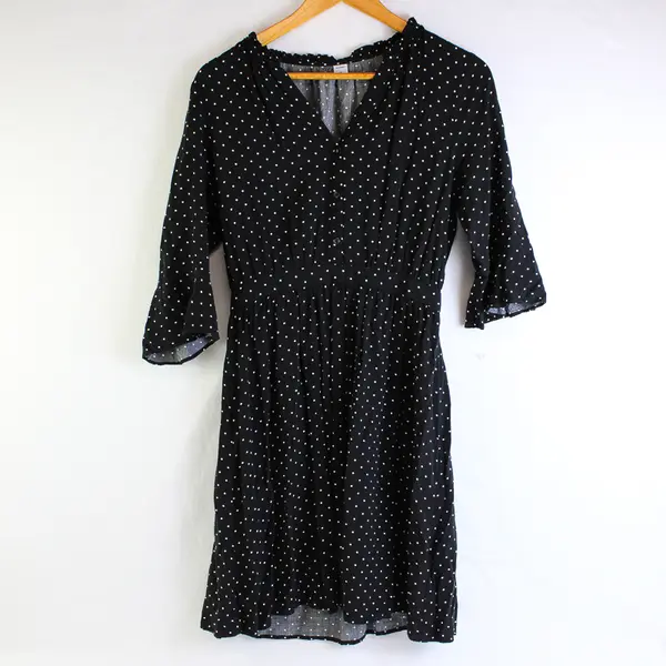 Old Navy White Polka Dot Black Knee-Length Flare Sleeve Dress Women's Medium