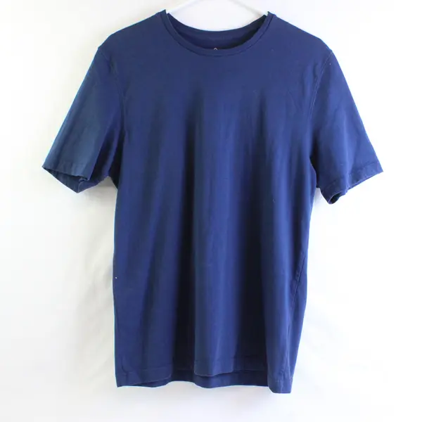 St John's Bay Solid Blue Color Short Sleeve T-Shirt 100% Cotton Men's Size Small