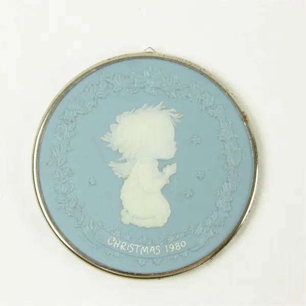 Vintage 1979 Hallmark Christmas Ornament Angel Praying #36