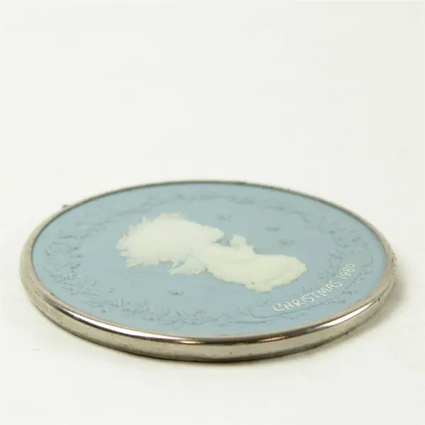 Vintage 1979 Hallmark Christmas Ornament Angel Praying #36