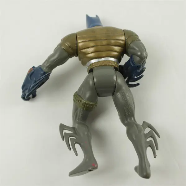 1994 Kenner Legends of Batman Knightsend Batman 5" Action Figure
