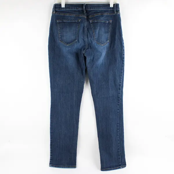 Old Navy Women's 8 Medium Wash Curvy Straight Leg Denim Jeans