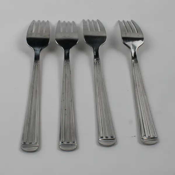 Lot of 4 Wallace Silver Column Pattern 18/10 SS Salad Forks 7.25" Rare HTF Piece