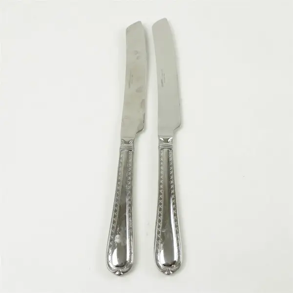 Set of 2 Hampton Silversmiths Nobility Stainless Wedding Cake Knives