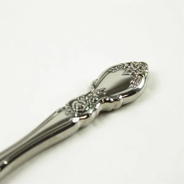 Set of 4 Oneida Plantation Stainless Modern Hollow Knives